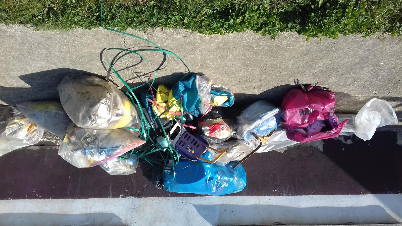 Fotogaléria aj takto sa separuje (4) aj takto sa separuje